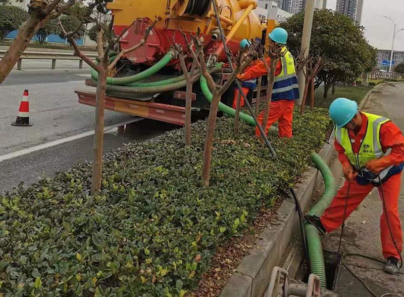 龙井市政管道清淤